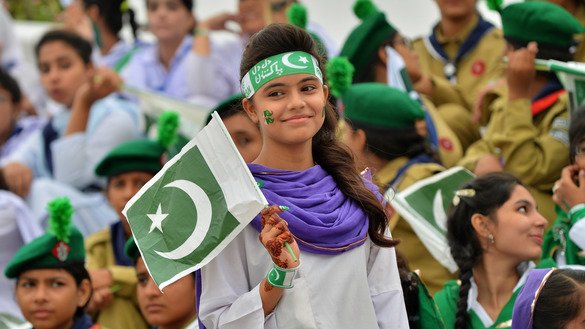 Students attend a ceremony at the mausoleum of Pakistan's founder, Mohammad Ali Jinnah, to mark the country's Independence Day in Karachi August 14. [Rizwan Tabassum/AFP]