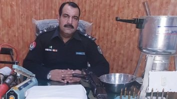 د خېبرپښتونخواه پولیس د هغه مخدره توکو د سوداګرو پروړاندې عملیات پیاوړي کوي کوم چې د ترهګرۍ د تمويل سره تړاو لري