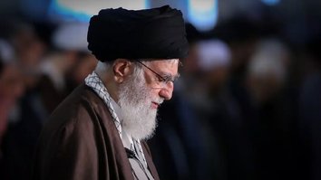 د ایراني مشرانو له خوا د ناکامېدونکي اقتصاد په هکله د داخلي اندېښنو له پامه غورځولو ناارامي ډېره کړې ده